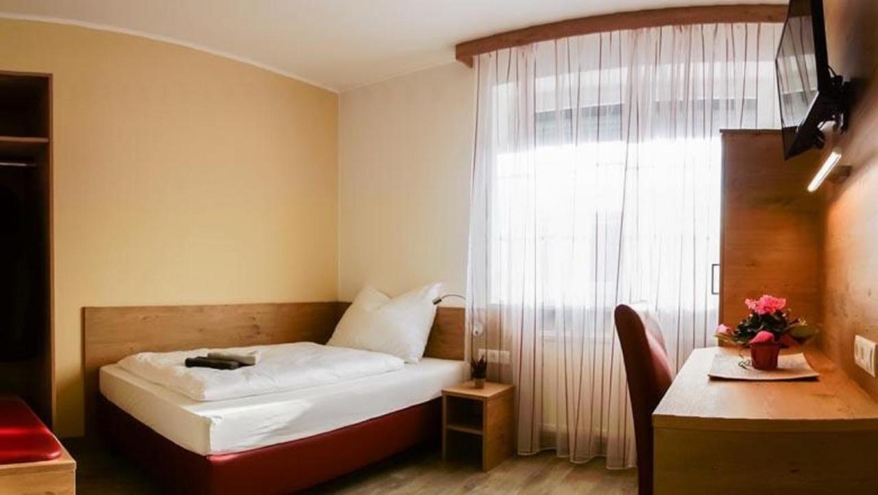 Bauers Gaestehaus Obersiebenbrunn Екстер'єр фото